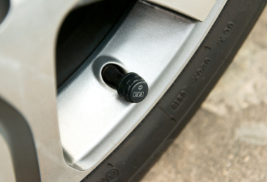 What to Do When Your Tire Pressure Light Turns On: A Step by Step Guide
